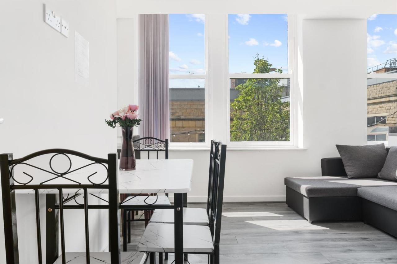 Amhc City Apartments Bradford City Centre One & Two Bedroom Apartments, 24 Hours Express Self Check In, Long Stay Contractors Welcome, Paid Parking Available Nearby Bagian luar foto