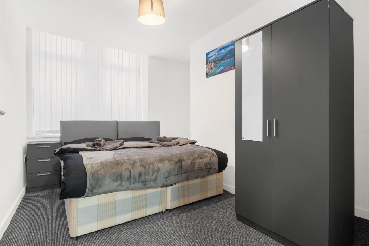 Amhc City Apartments Bradford City Centre One & Two Bedroom Apartments, 24 Hours Express Self Check In, Long Stay Contractors Welcome, Paid Parking Available Nearby Ruang foto