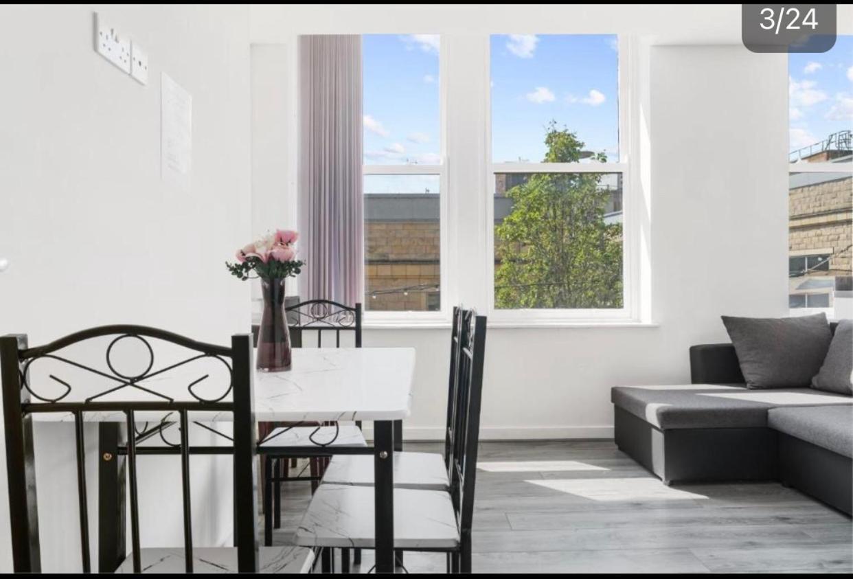 Amhc City Apartments Bradford City Centre One & Two Bedroom Apartments, 24 Hours Express Self Check In, Long Stay Contractors Welcome, Paid Parking Available Nearby Bagian luar foto