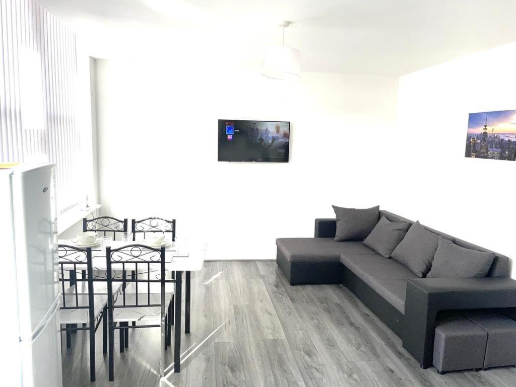 Amhc City Apartments Bradford City Centre One & Two Bedroom Apartments, 24 Hours Express Self Check In, Long Stay Contractors Welcome, Paid Parking Available Nearby Bagian luar foto